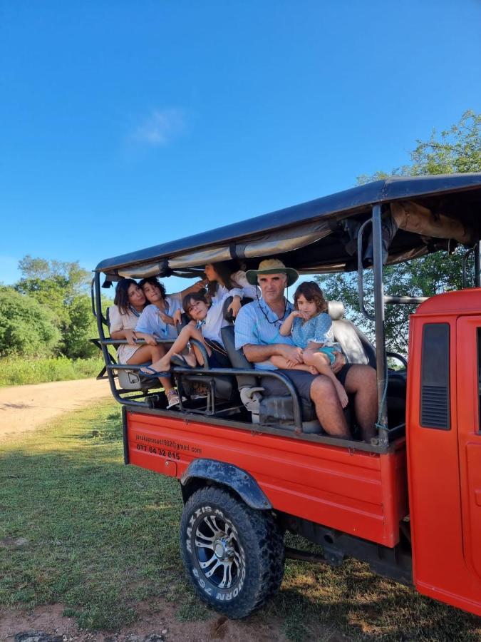 Elephant Paradise Safari Bungalow Udawalawe Kültér fotó